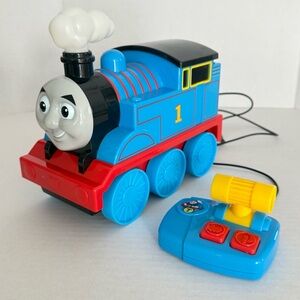 Thomas the Train Tank Engine Stop & Go RC Remote Control Toy State Nikko Train